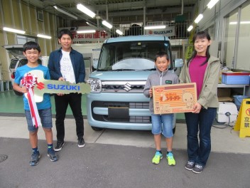 【この車を選んだ決め手は？】室内の広さ、装備の良さ！！